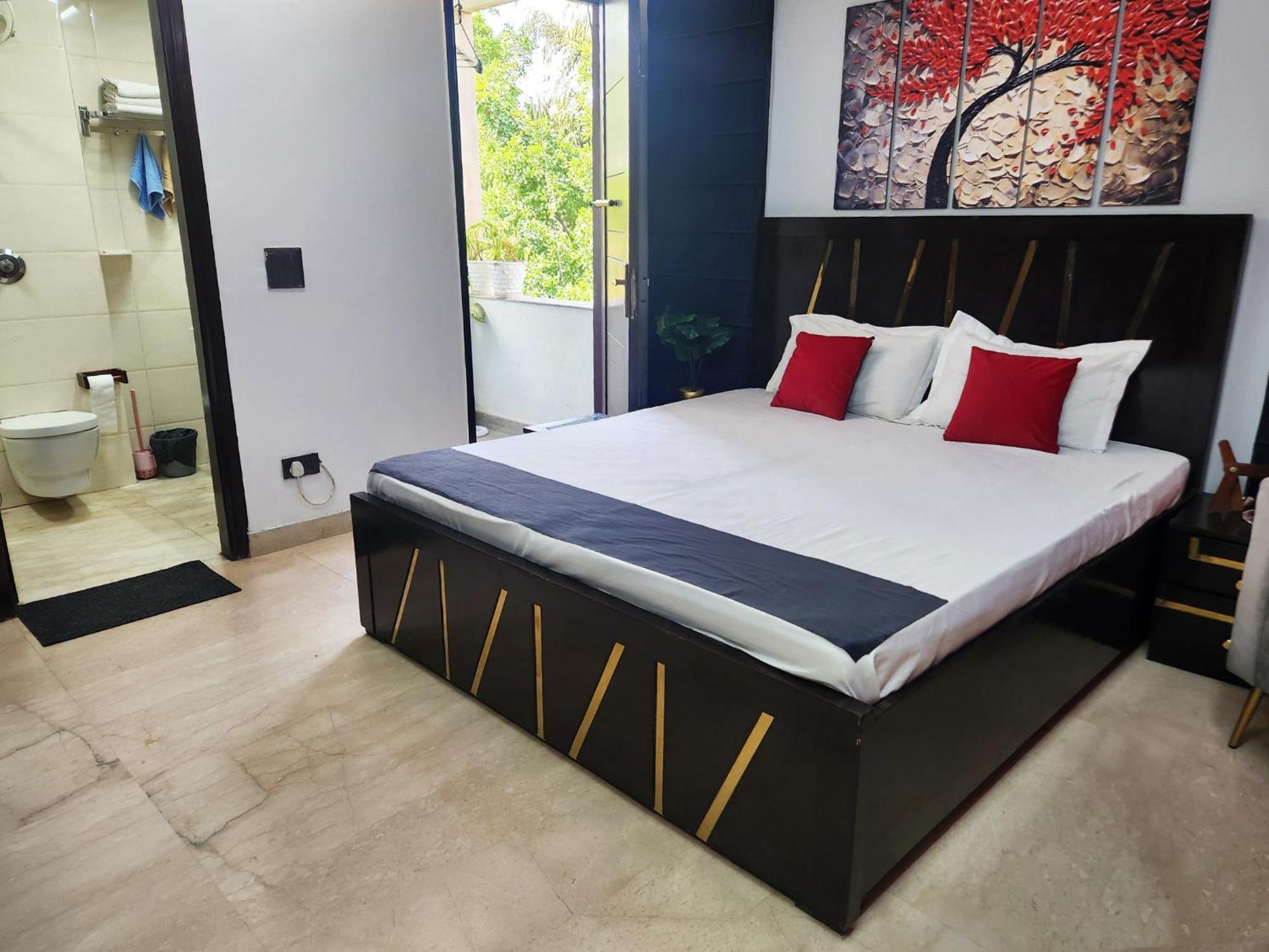 Apartment Sunlit Premium 1bhk With Big Kitchen 9