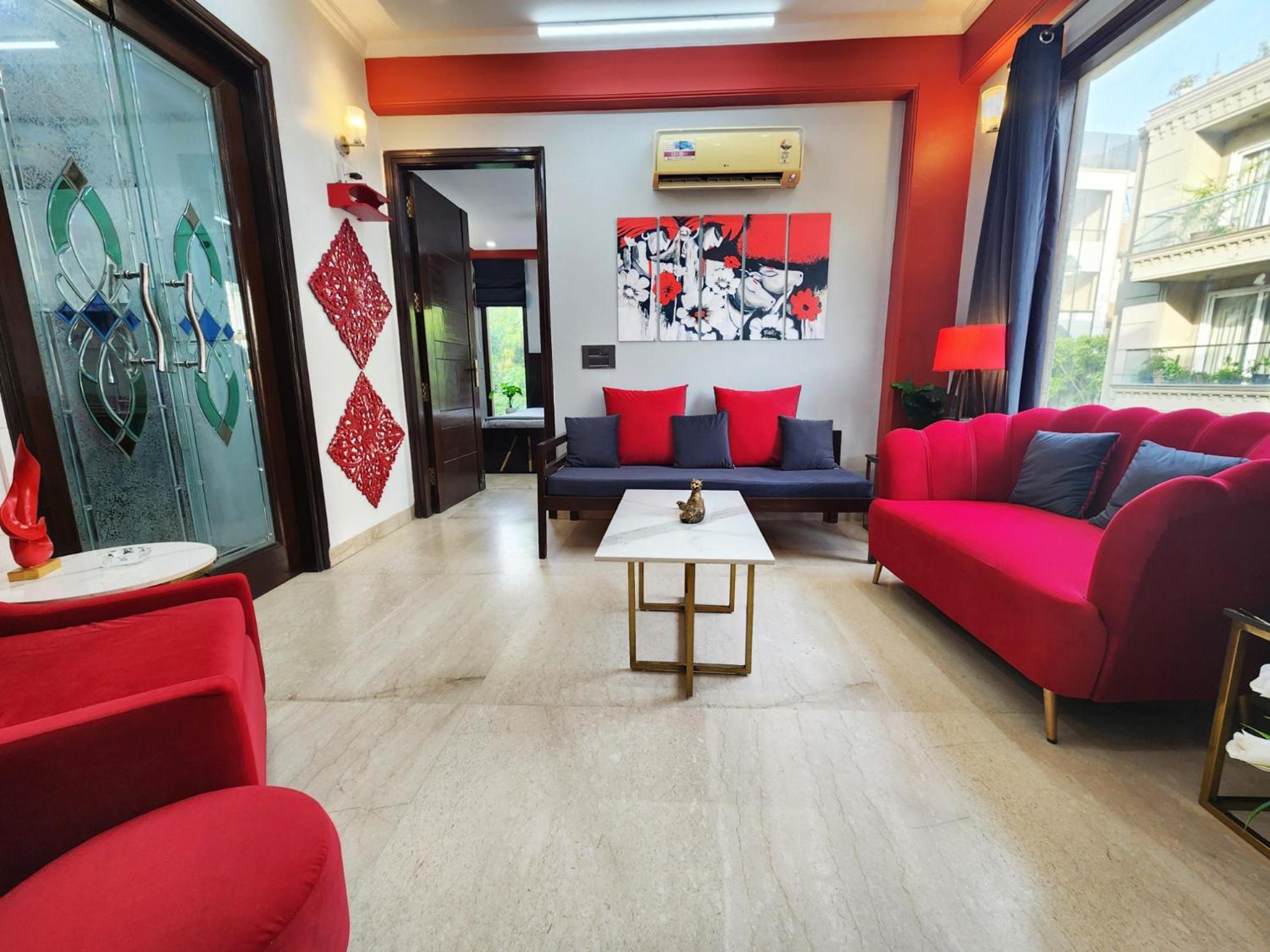 Sunlit Premium 1bhk With Big Kitchen 9 *